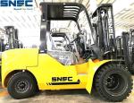 4ton Isuzu Engine Front Double Tyre Z3000mm Diesel Engie Forklift for Smooth