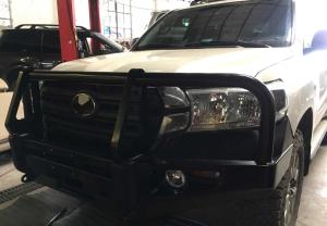 China High Performance Steel Truck Bull Bar For Toyota Hilux factory