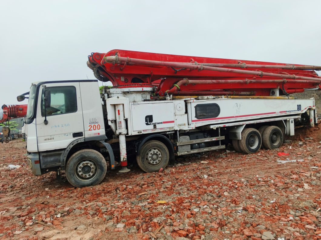 56-Meter Concrete Pump Truck Putzmeister Popular Model Installed on a Mercedes Benz