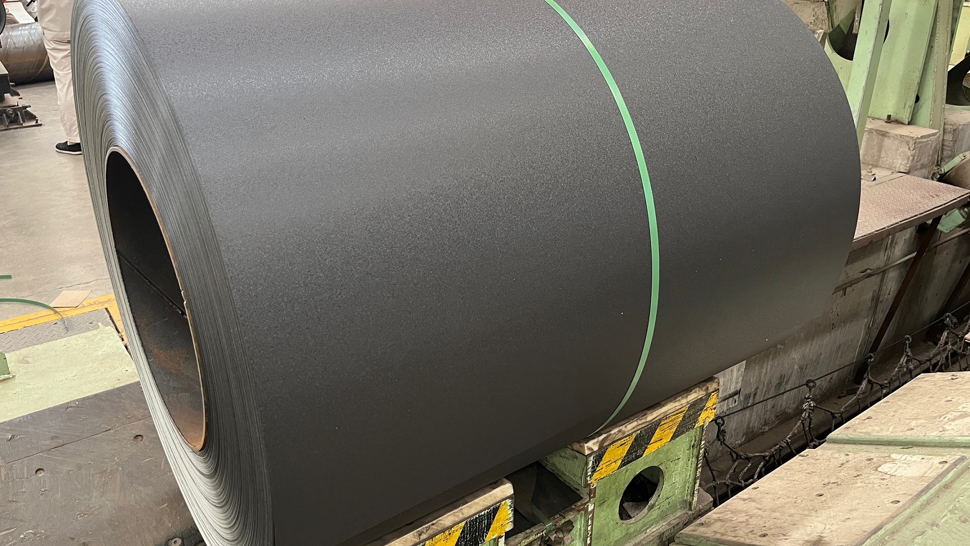 1.0mm Pre-finished PPGI Textured Matt Prepainted Galvanised color-coated Steel HDP Beckers for roof