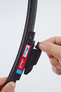 China Advanced Rubber High End Car Wipers Unique Design Low Energy Consumption factory
