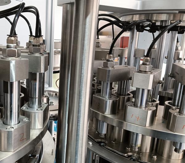 Stainless Steel And Aluminum Alloy Euro Cap Assembly Machine For Plastic IV
