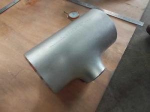 China ASTM A815 WPS31803 reducing tee factory