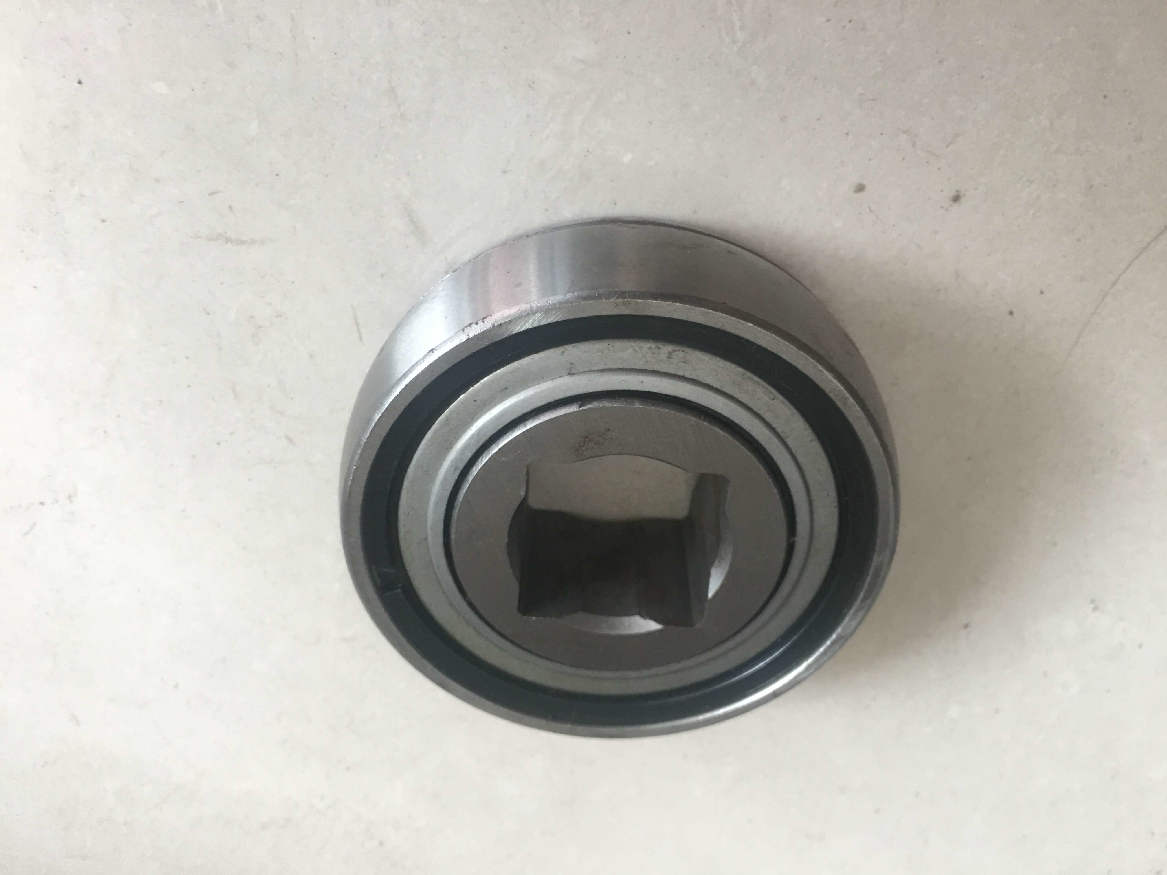 GW211PP5 Low Frictional Resistance Bearings For Agricultural Equipment Double Seal For Hay Bale