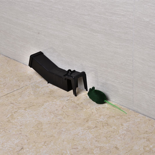 Compact Catch Alive Plastic Mouse Trap with 1 Capacity and None Power Source