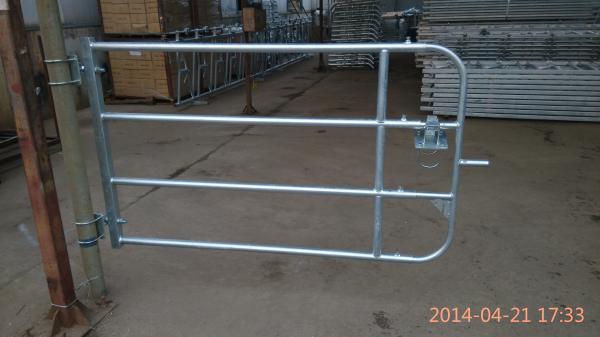 High Strength Iron Pipe Corral Panels , Cattle Headlock Panels Corrosion