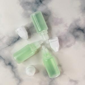 China Screw Cap Sealing Plastic Dropper Bottles for Controlled Dispensing factory
