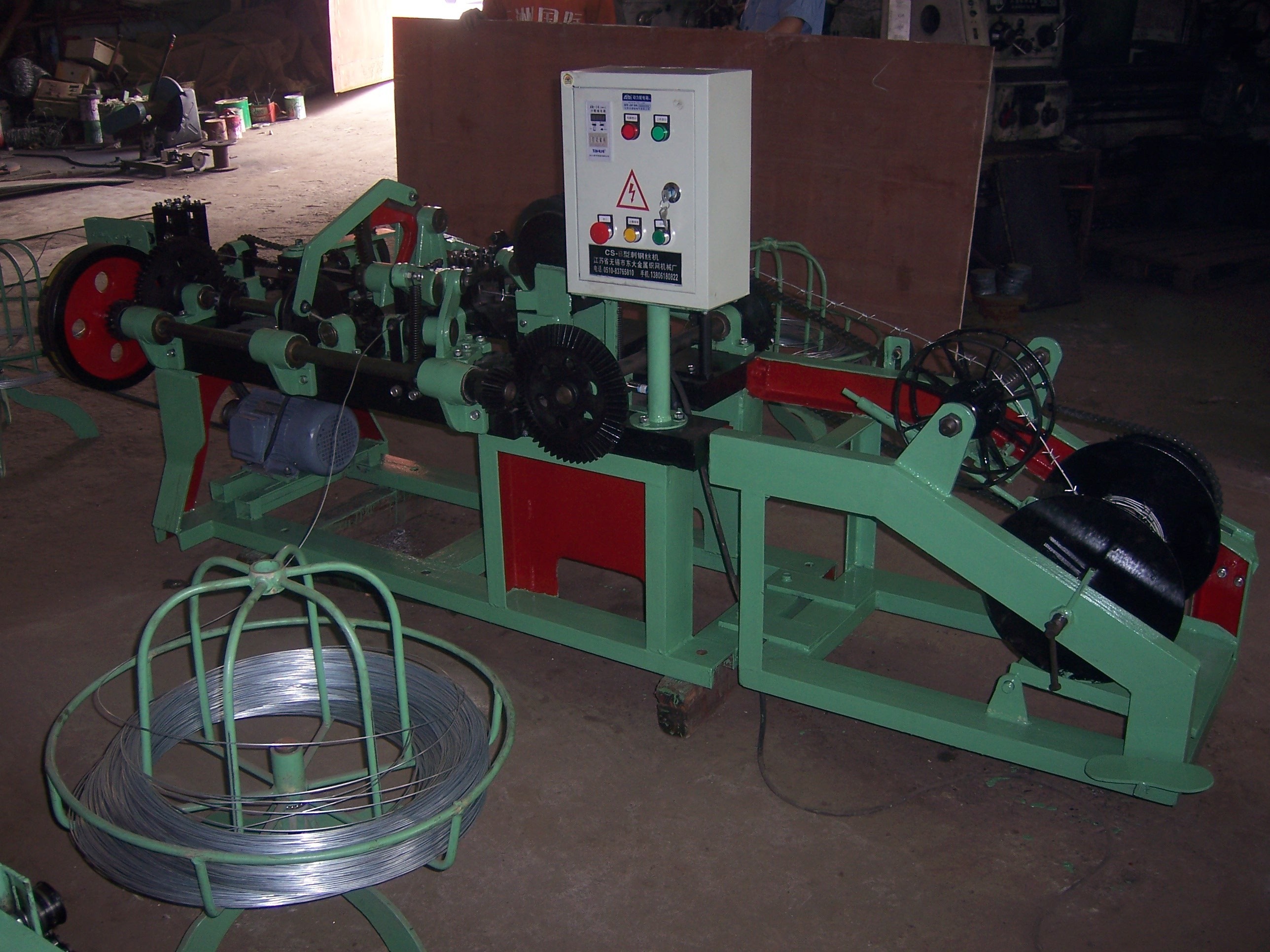 Automatic Barbed Wire Mesh Making Machine 70kg/h Low Noise