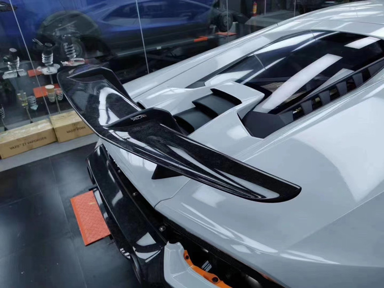 Auto Parts Carbon Fiber Spoiler for Lamborghini HURACAN LP610 580 EVO Upgrade the Performante Style Carbon Fiber Tail Spoiler