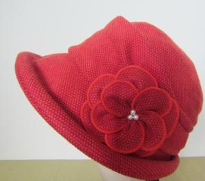 China 100% cotton fashion embroidery sport cap factory