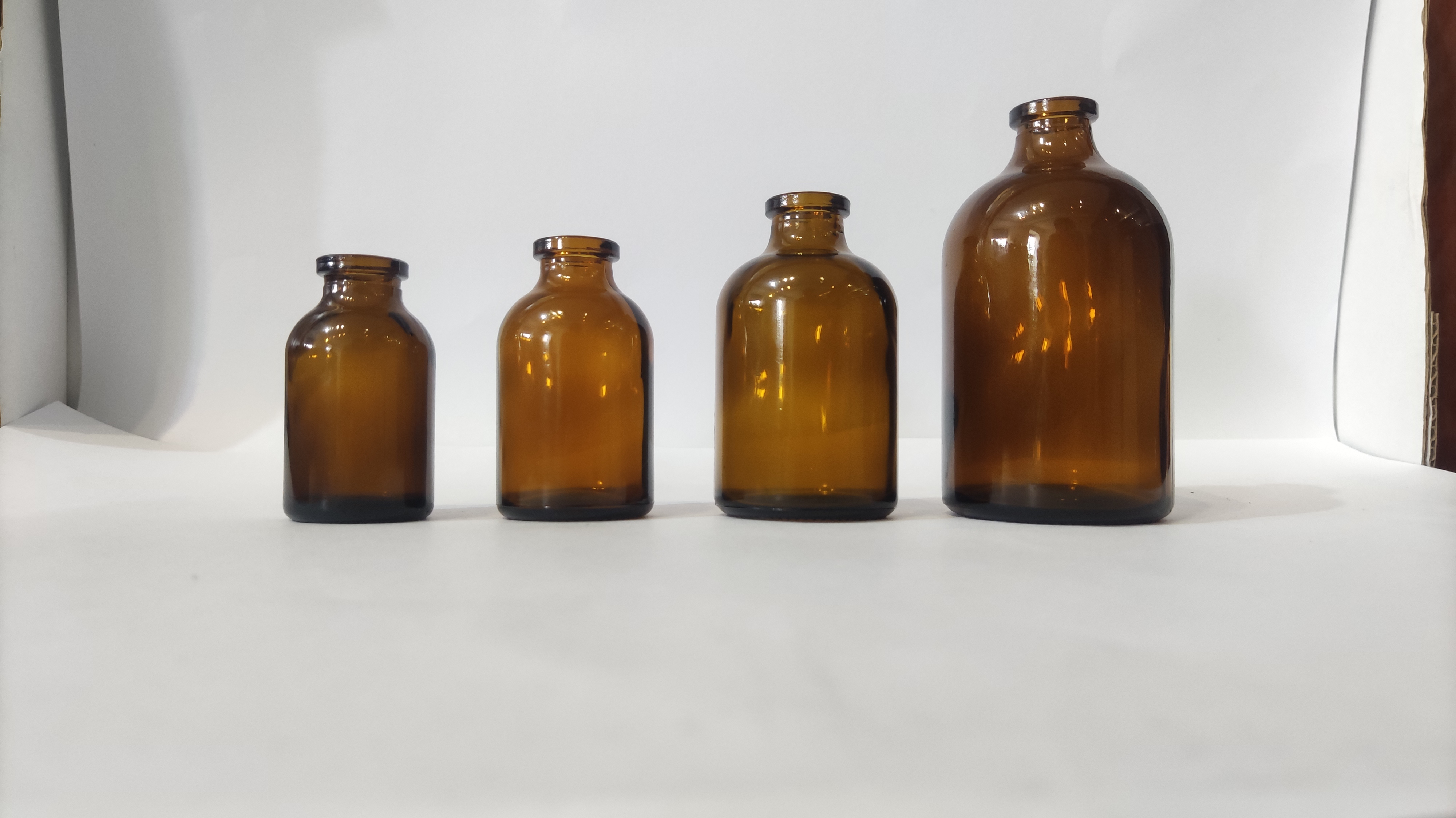 Medical Injection Molded Glass Vial Stoppered Reagent Bottles 20ml 30ml 50ml 100ml