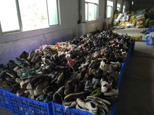 China used children sports shoes factory