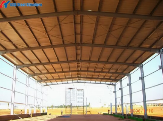 China Prefabricated Steel Structure Steel Sandwich Panel Farm Shed factory