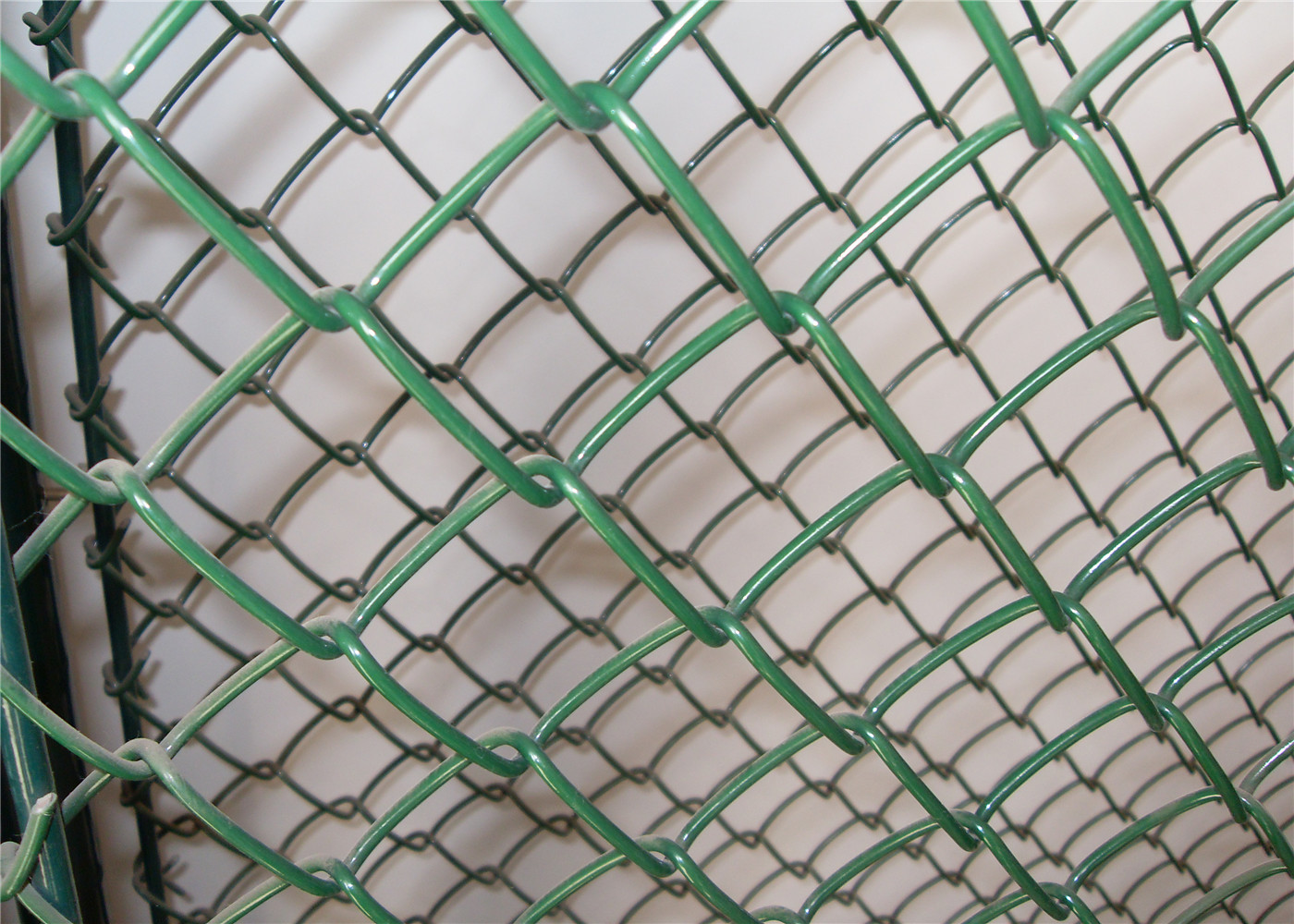Zinc coated galvanized steel chain link fence fabric 5/8”x5/8” 9GA/3.66mm 11GA/2.95mm 4ft x 50ft