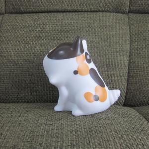 China Shenzhen cartoon mini cat vinyl money bank, coin box toys for saving coines or decoration. factory