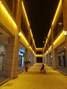 China Linear Led Light Bar IP67 Outdoor Tube Light Building Facade Led Linear Light For Landscape Lighting factory