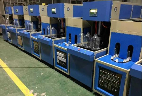 Semi automatic blowing machine 4 cavities PET Pre Formed Bottle Expanding