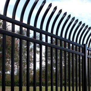 1.8x2.4m 2.1x2.4m 2.4x2.4m Steel Fence Posts Boundary Wall Anti Rust Metal Fence