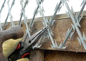 China Galvanized Steel Welded Razor Wire Mesh With Blade Type BTO 12 22 30 factory