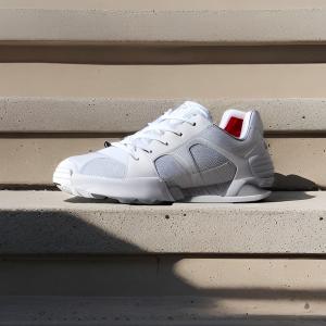 China PU Leather Custom Shoes Service Breathable Comfortable White Sneakers factory