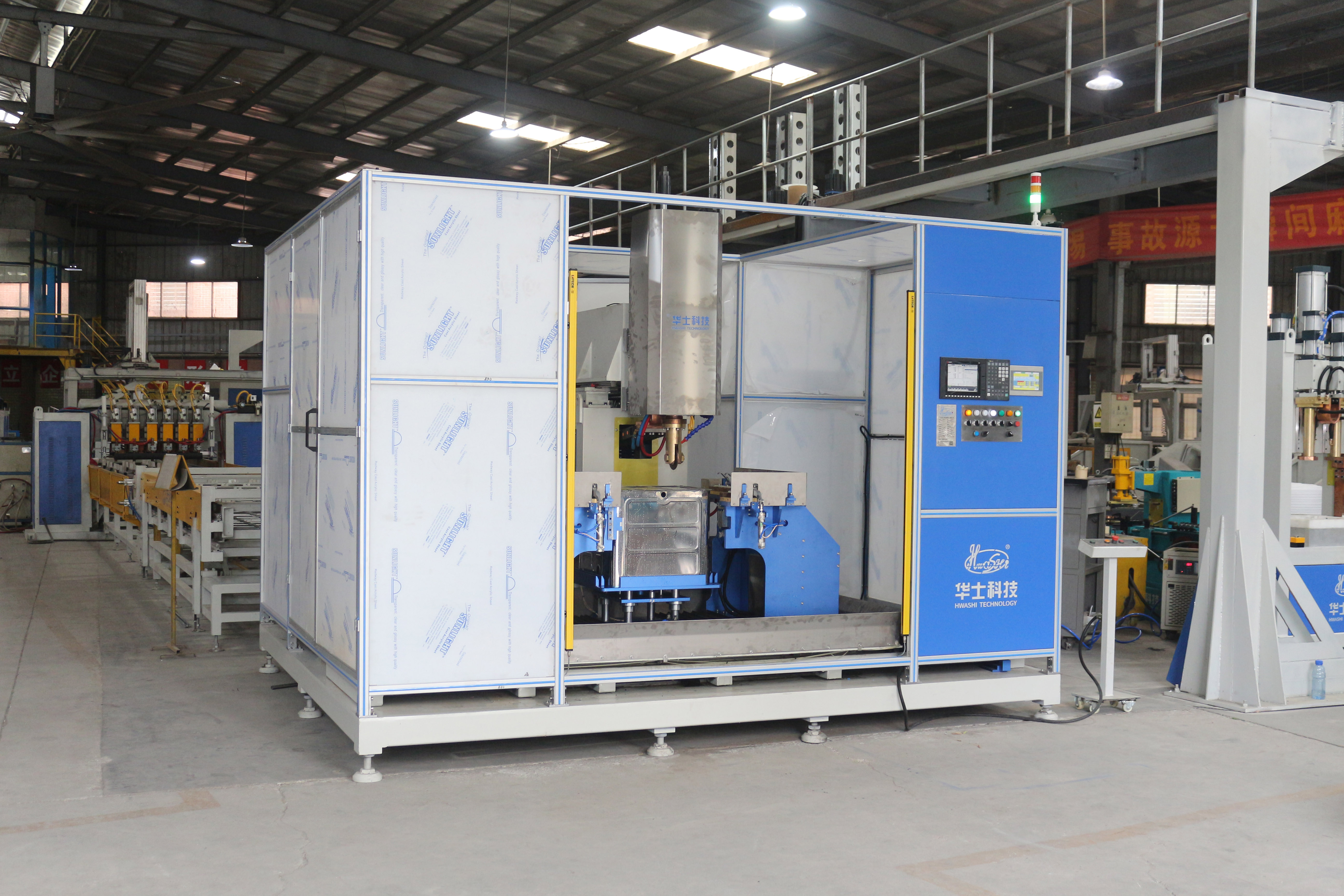 HWASHI Automatic Seam Welding Machine For Stainless Steel Dishwasher Cabinet