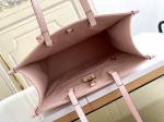 2WAY LV Branded Shoulder Bag Monogram OnTheGo MM Louis Vuitton