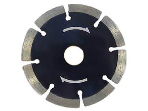 China Hot Press Segment Sintered Diamond Saw Blades For Concrete Dry Cutting factory