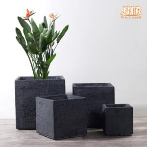 China Indoor Planter Pots Clay Flower Pots Garden Planters Square Pot Planter Set Modern Plant Pots factory