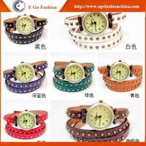China Fashion Watch Unisex Hotsale Watches Rivet Pendant Watch Sports Watch OEM Retro Watches factory