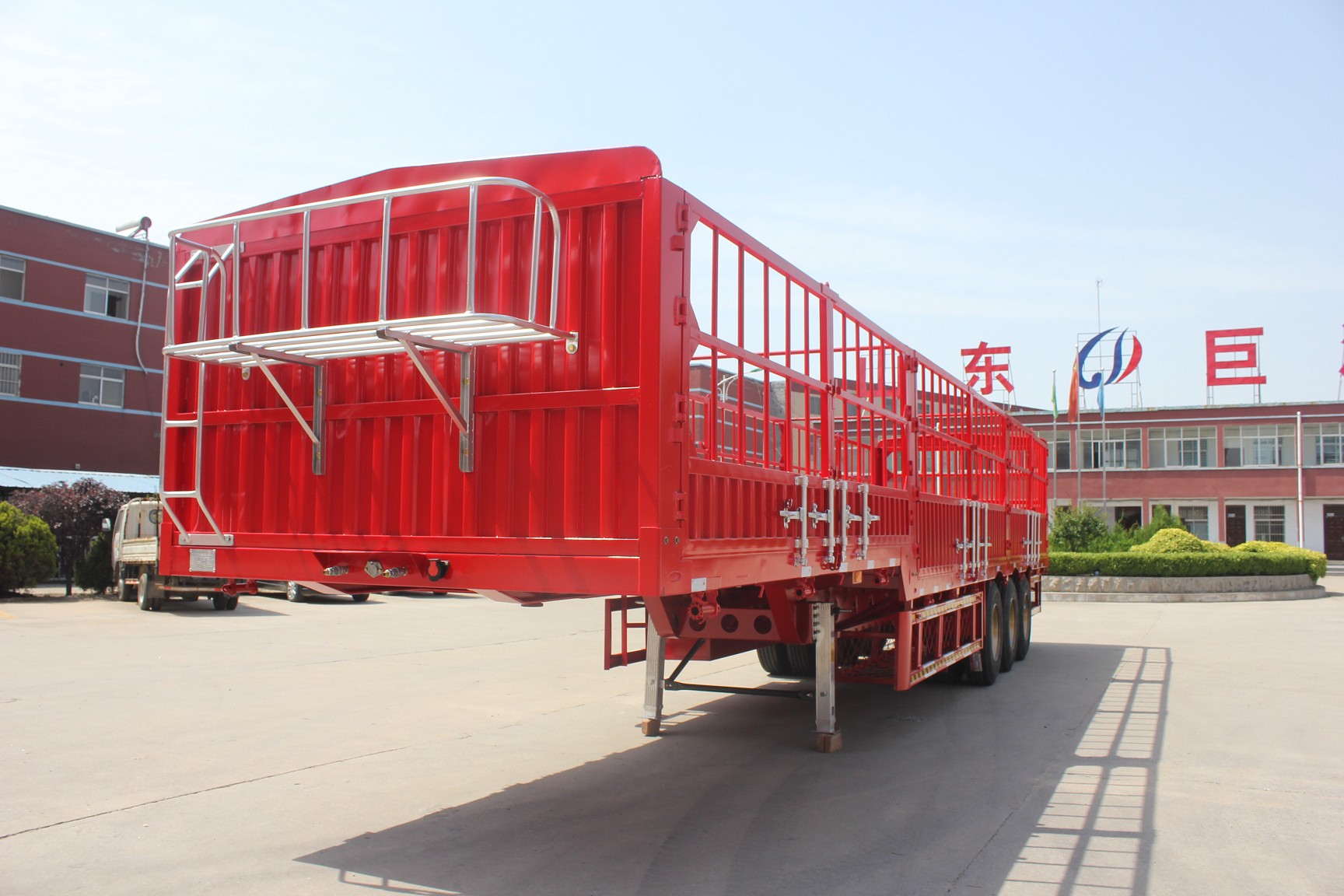 3 Axls 50-80 Tons Fence Cargo Semi Truck Trailers with T700/Q345 Steel Main Beam