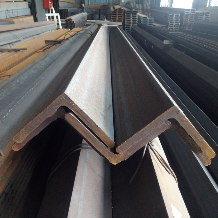 Atsm Q235 Q345 SS400 A36 Carbon Steel Angle Bar Hot Rolled