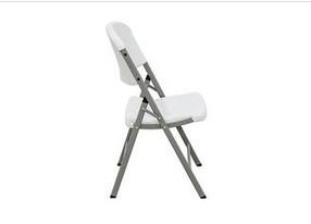 China Kids 82cm Tall Contoured Seat Small Plastic Folding Chair factory