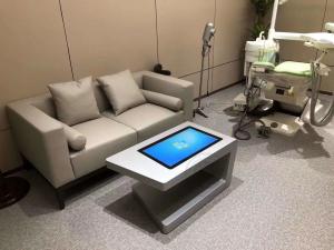 China 49 Inch LCD Multi Touch Screen Table Touch Table Kiosk with SUMSUNG LG Panel on sale