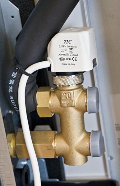 Indoor Fan Coil Unit Valve 5-90℃ Water Temperature Range Three Way Four