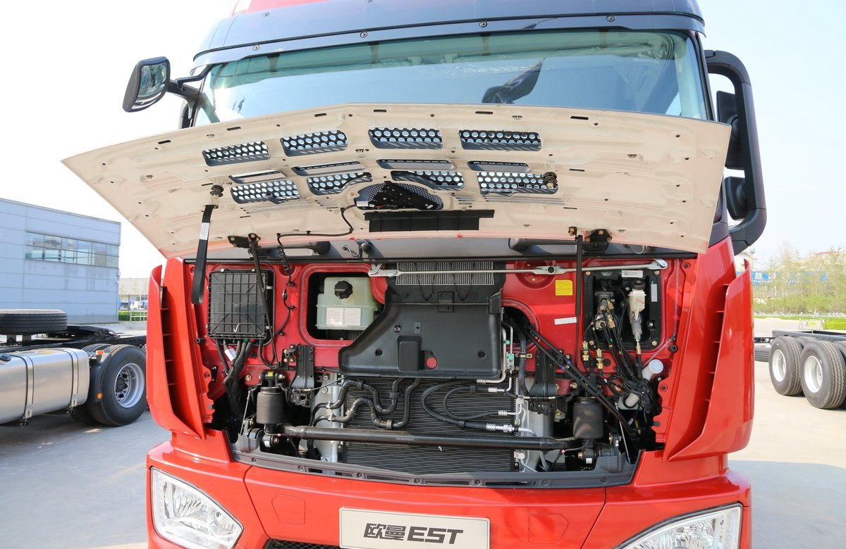 Used Tractor Truck Head LNG Engine Foton EST 460hp Fast 12 Gears Pulling 40 Tons