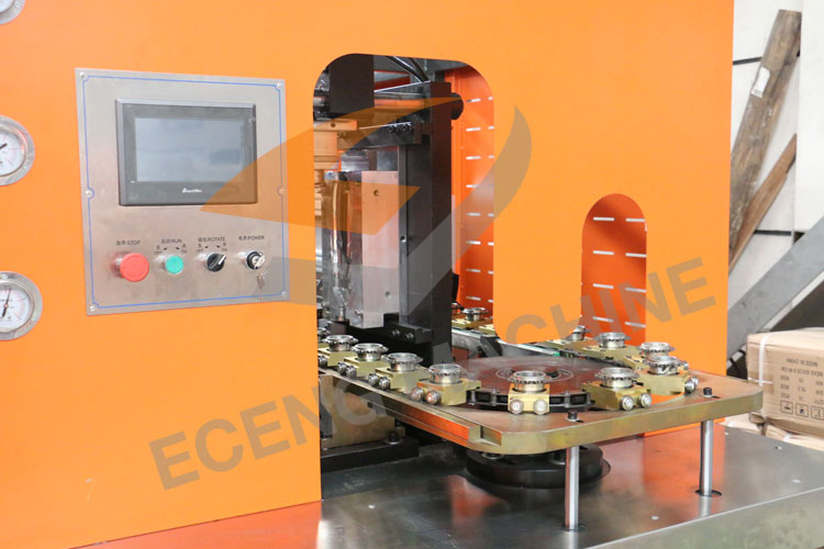 H2 Manual Hand Feeding Pet Bottle Blowing Machine 50HZ 2200BPH For Industrial Use