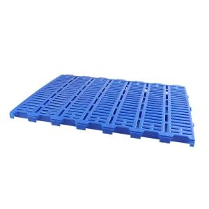 China 300kg Bearing Plastic Slatted Flooring For Livestock Management factory