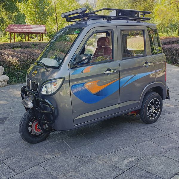 175CC 3 Wheel Motorcycle Adult Gasoline Tricycle Enclose Moto Taxi Three Wheeled Passenger Petrol Tricycle with AQS