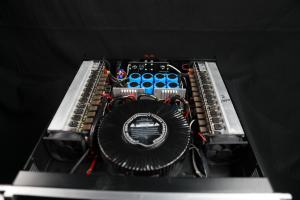China Bar AC220V 2 Channel 1000W Analog Power Amplifier factory