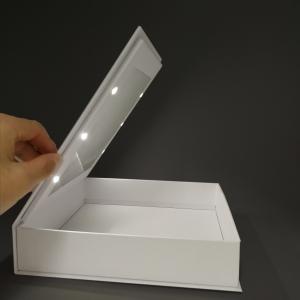 China 250g Art Paper Led Mirror Travel Cardboard Makeup Packaging Box factory