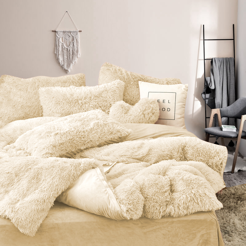 Handmade Pink Bedding Plush Quilt Set with Super Soft Artificial Velvet and Fluffy Cover