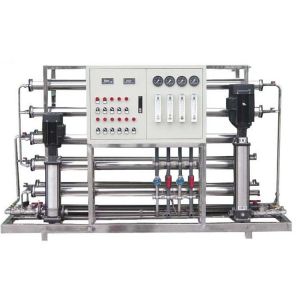 Salt Desalination Rate ≥97% Metal / Plastic Water Purification Equipment With