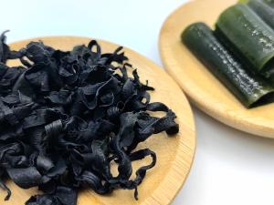 China Slightly Salty Wakame Dry Seaweed Undaria Pinnatifida For Japanese Soups And Korean Salads factory