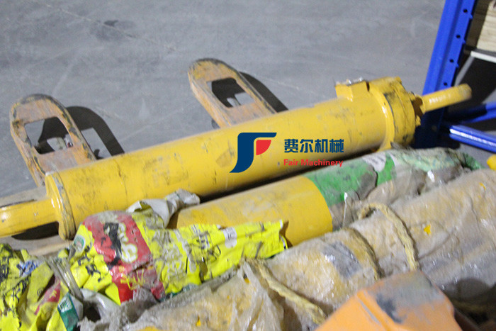 Diesel Engine Hydraulic Oil Cylinder LG855.07.02 LG855.72000 Standard Size