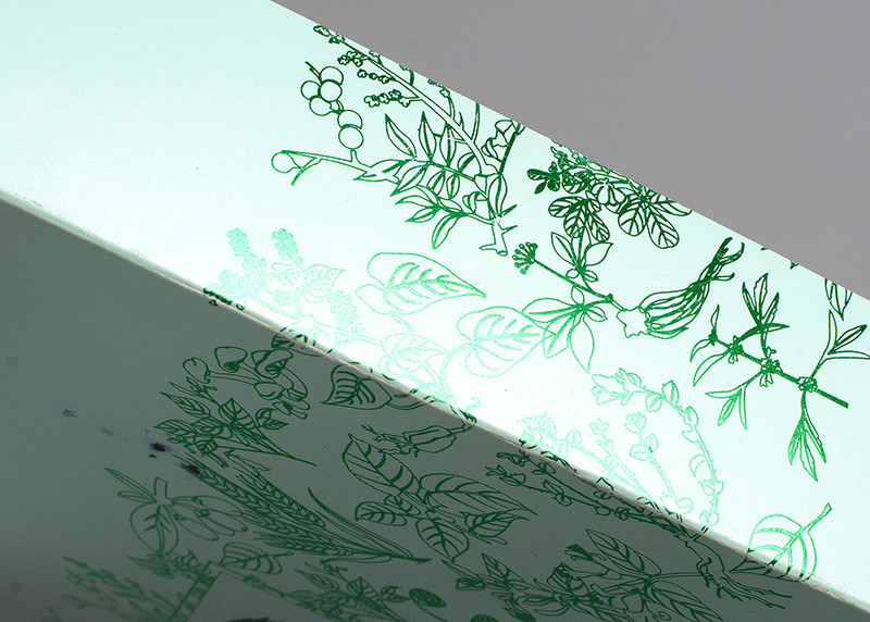 Cosmetic Custom Product Packaging Box , Custom Retail Boxes With Green Gold Stamp