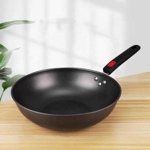 China Factory Wholesale Black Fried Pan Cookware Cast Iron Non Stick Frying Pan With Bakelite Handle factory