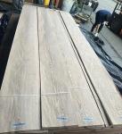 Red Oak Wood Veneer 0.45mm Thickness Crown Cut panel Grade AAA