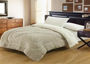China Full Size Winter Quilt Sets 100% Polyester For Low Temperature Conditions factory