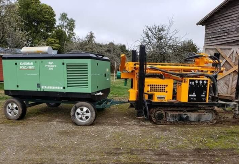 Multi - Function Yellow Hydraulic Crawler Drilling Machine With ISO Certificate