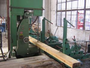 China MJ3210 Vertical Woodworking Bandsaw Mill With Electric Log Carriage factory